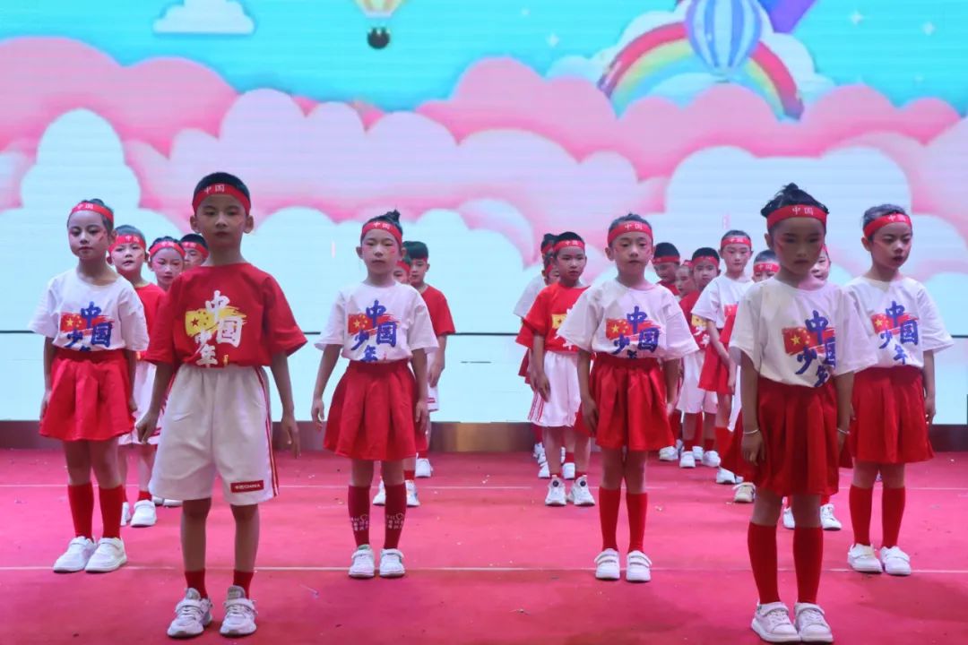 童心飞扬 梦想起航——曲靖经开区朝阳小学“六一”文艺汇演一年级专场 第67张 童心飞扬 梦想起航——曲靖经开区朝阳小学“六一”文艺汇演一年级专场 第67张