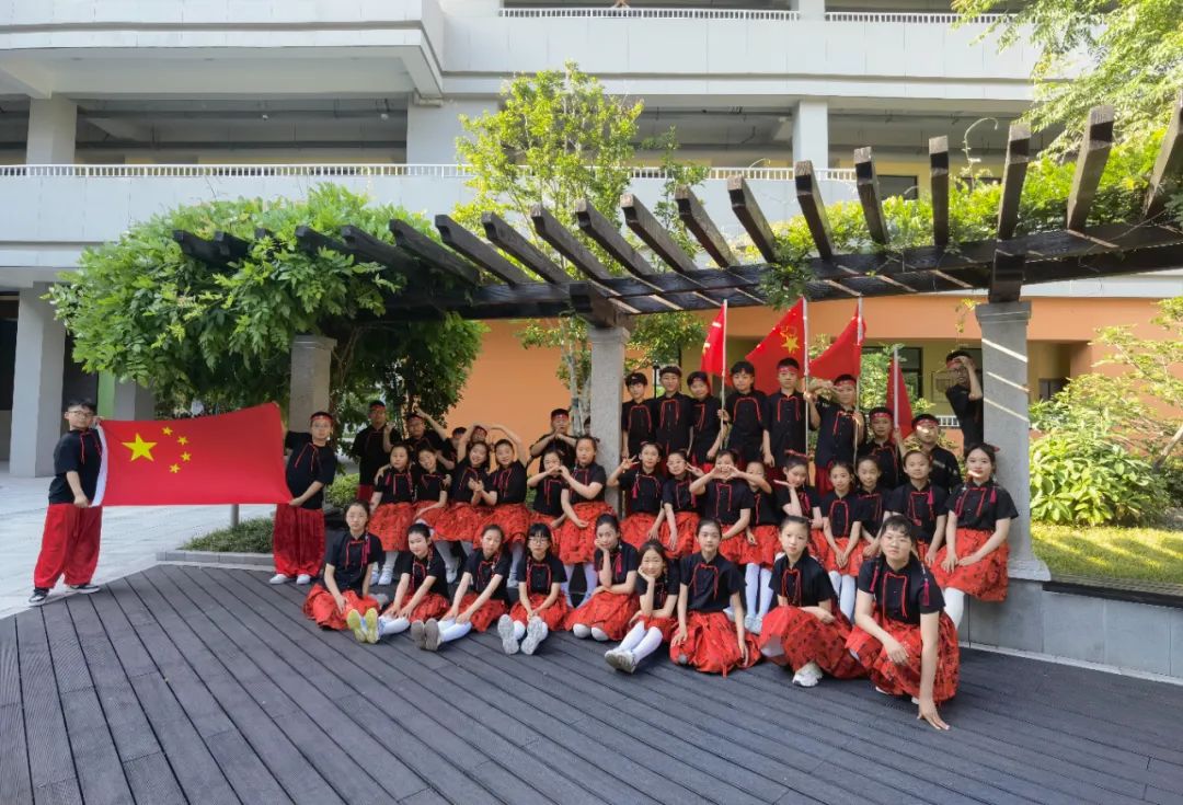 【友谊路小学 情感德育】“桌”尔不凡 舞动童年——第三届校园课桌舞大赛(四年级专场) 第10张