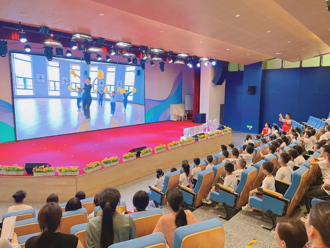 趣探小学 筑梦成长——金湖幼儿园大班组参观银湖实验小学 第37张 趣探小学 筑梦成长——金湖幼儿园大班组参观银湖实验小学 第37张