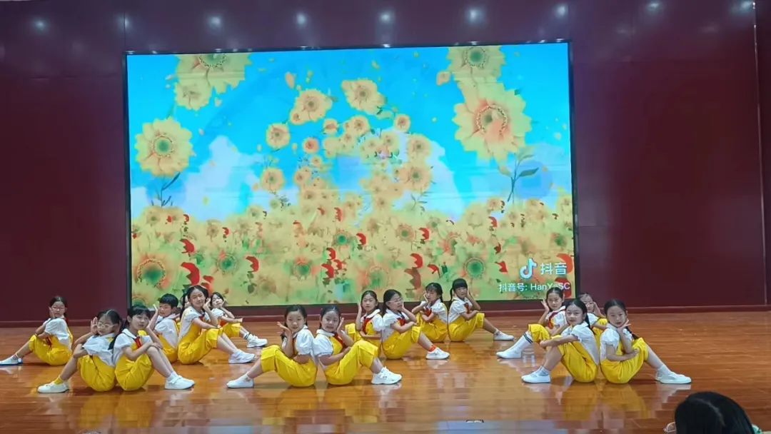 欢乐童年,放飞梦想 —— 汀罗镇中心小学2024年庆“六一”系列活动 第12张