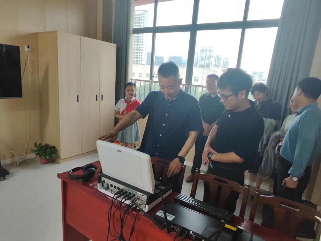 城区小学第二协作区“厚植爱国情怀 共筑伟大梦想”观摩研讨活动在宿州市金海小学举行 第16张 城区小学第二协作区“厚植爱国情怀 共筑伟大梦想”观摩研讨活动在宿州市金海小学举行 第16张