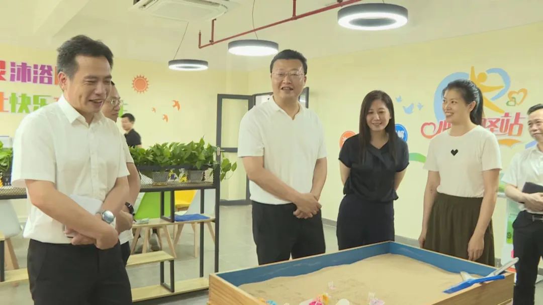 打好高考“准备战” 许广圻带队检查高考考点准备工作 第2张 打好高考“准备战” 许广圻带队检查高考考点准备工作 第2张