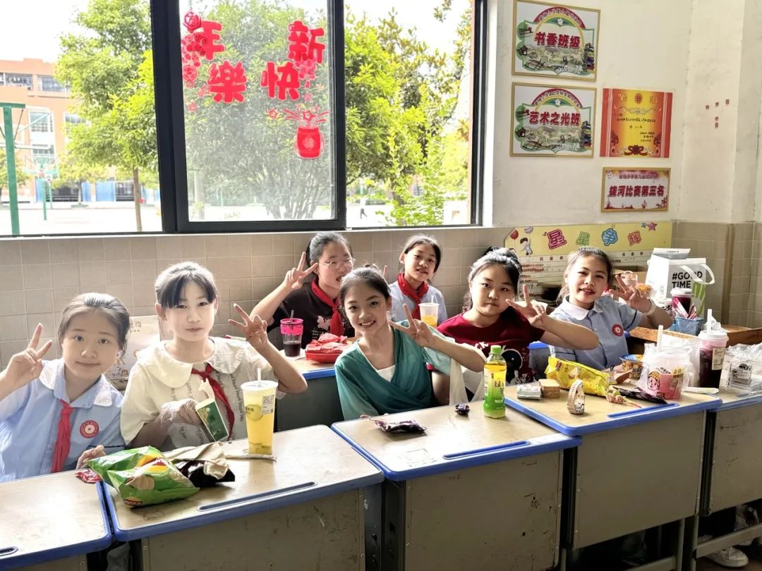 与你童乐 童心同行——晋梅小学第九届艺术节学生素养大赛暨六一节目汇演 第58张 与你童乐 童心同行——晋梅小学第九届艺术节学生素养大赛暨六一节目汇演 第58张