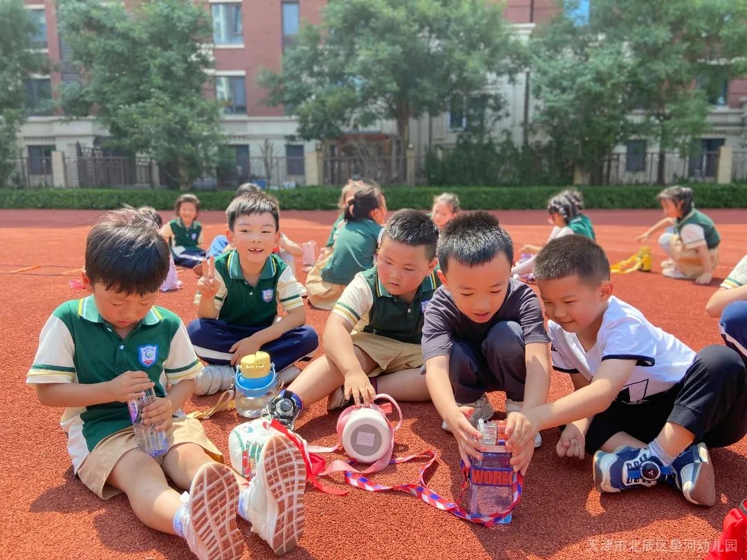 你好,小学!---星河幼儿园大班参观小学初体验! 第35张 你好,小学!---星河幼儿园大班参观小学初体验! 第35张