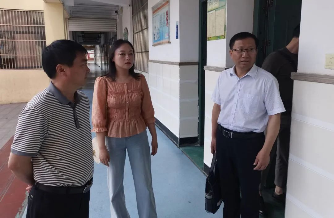 实验小学教育集团迎接“规范义务教育课后服务管理”专项检查 第4张 实验小学教育集团迎接“规范义务教育课后服务管理”专项检查 第4张