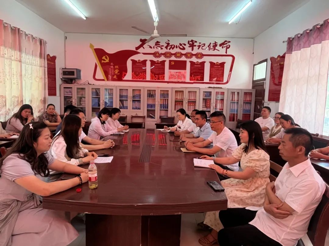 正午中心小学:深化教育交流 共促学生成长 第8张 正午中心小学:深化教育交流 共促学生成长 第8张