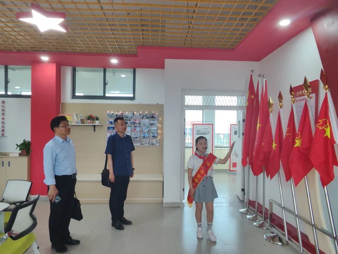 城区小学第二协作区“厚植爱国情怀 共筑伟大梦想”观摩研讨活动在宿州市金海小学举行 第17张 城区小学第二协作区“厚植爱国情怀 共筑伟大梦想”观摩研讨活动在宿州市金海小学举行 第17张