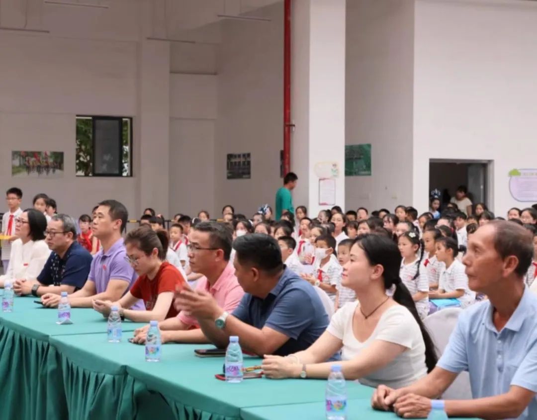 【喜迎六一】鲤城区第三实验小学“强国复兴有我,争做时代新人”庆六一表彰大会暨少年宫活动成果汇报展演(一) 第15张 【喜迎六一】鲤城区第三实验小学“强国复兴有我,争做时代新人”庆六一表彰大会暨少年宫活动成果汇报展演(一) 第15张