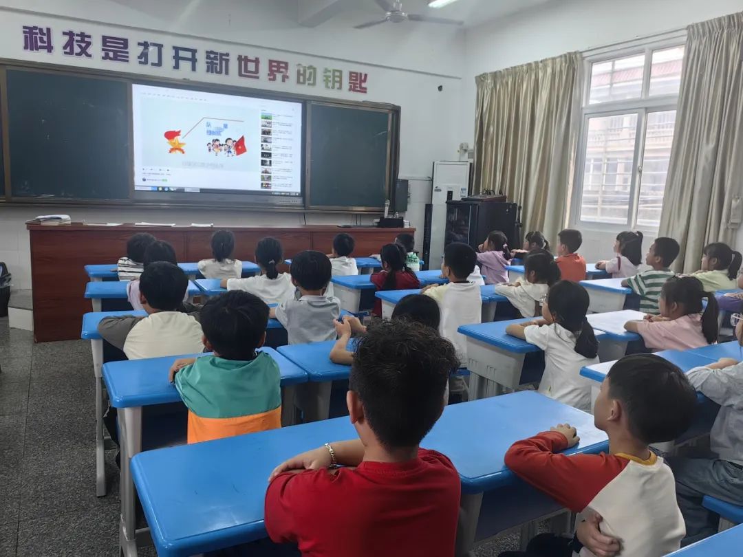 红领巾爱祖国——东石镇第二中心小学、檗谷小学开展一年级入队前教育活动 第14张 红领巾爱祖国——东石镇第二中心小学、檗谷小学开展一年级入队前教育活动 第14张