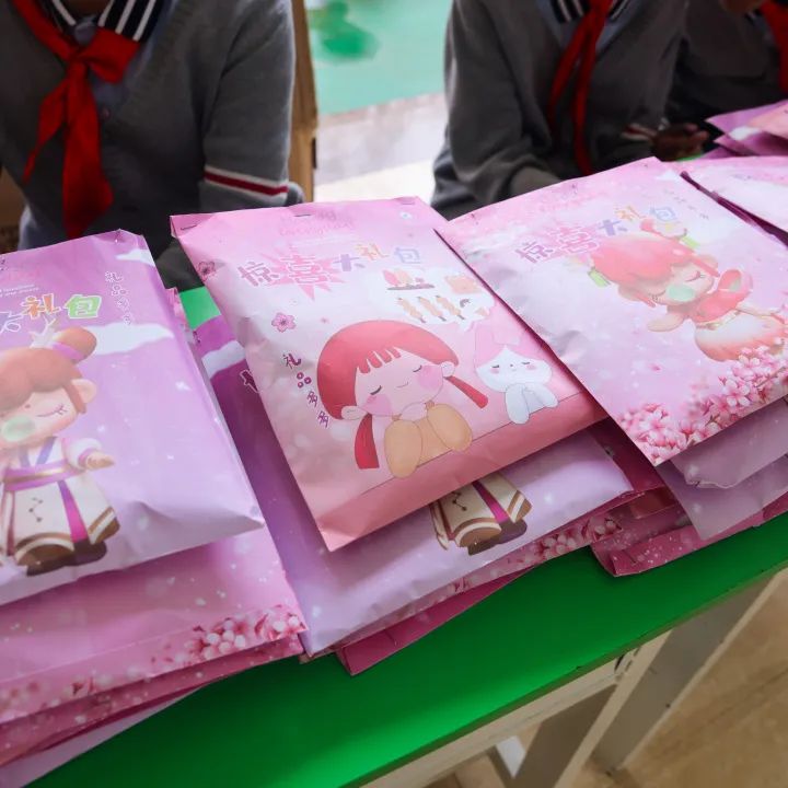“红领巾 爱祖国”| 棕树营小学2024年“红领巾心向党 在阳光下成长”欢庆“六一”主题队日暨新队员入队仪式活动圆满举行 第59张 “红领巾 爱祖国”| 棕树营小学2024年“红领巾心向党 在阳光下成长”欢庆“六一”主题队日暨新队员入队仪式活动圆满举行 第59张