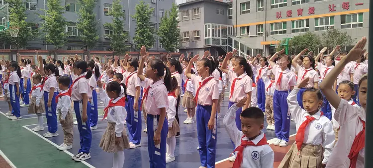 红领巾爱祖国!公园路小学少先队迎来120名新队员 第24张 红领巾爱祖国!公园路小学少先队迎来120名新队员 第24张