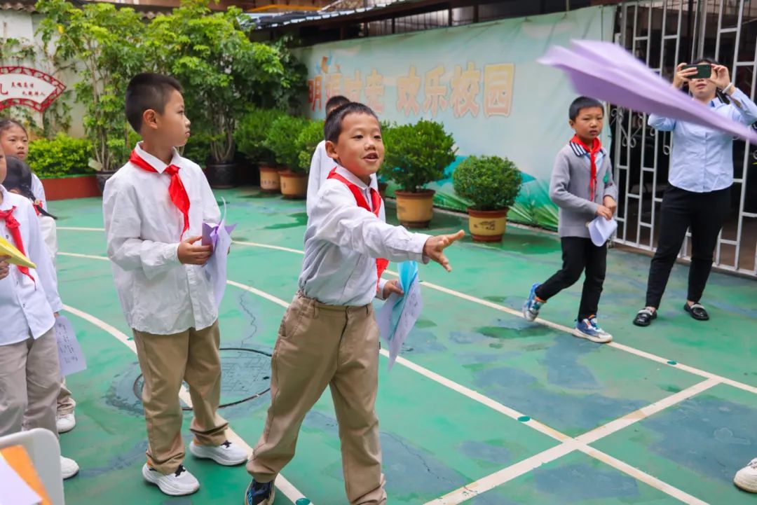 “红领巾 爱祖国”| 棕树营小学2024年“红领巾心向党 在阳光下成长”欢庆“六一”主题队日暨新队员入队仪式活动圆满举行 第78张 “红领巾 爱祖国”| 棕树营小学2024年“红领巾心向党 在阳光下成长”欢庆“六一”主题队日暨新队员入队仪式活动圆满举行 第78张
