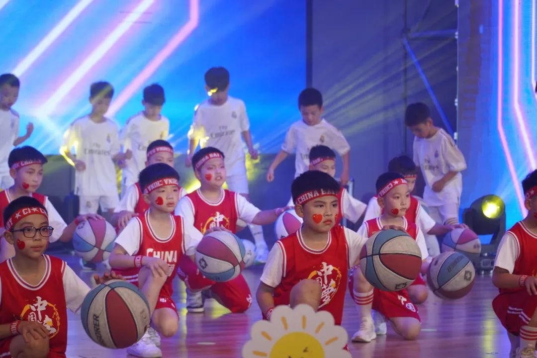 天立娃,如此多“骄”| 铜仁天立心智小学第三届素质成果汇演! 第46张 天立娃,如此多“骄”| 铜仁天立心智小学第三届素质成果汇演! 第46张