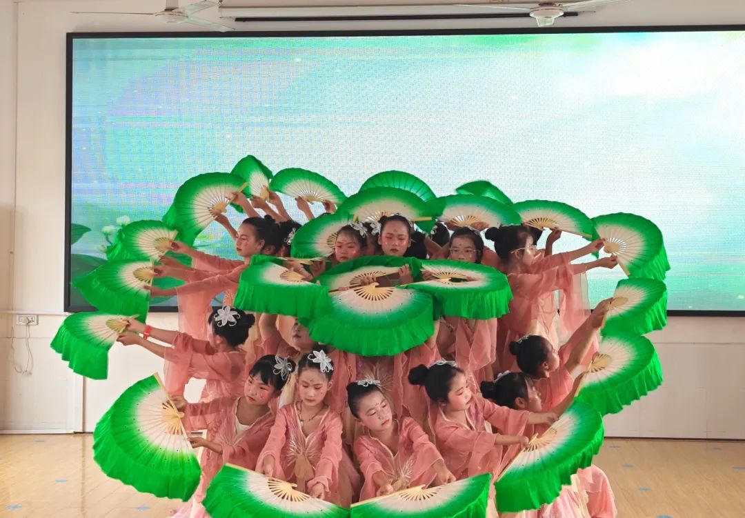 六一慰问 情暖童心丨志豪集团赴团风思源小学淋山河校区“六一”送温暖 第4张