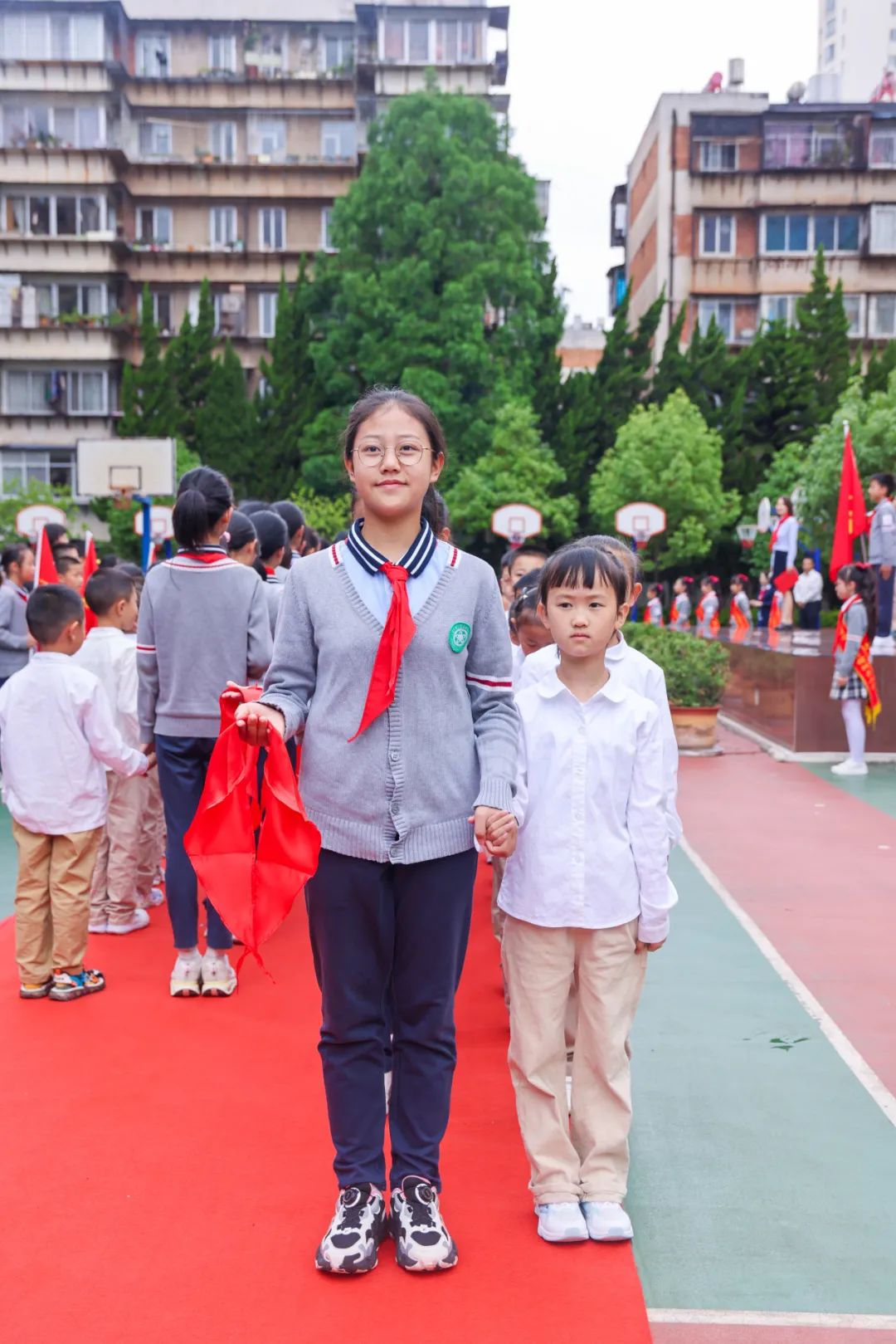 “红领巾 爱祖国”| 棕树营小学2024年“红领巾心向党 在阳光下成长”欢庆“六一”主题队日暨新队员入队仪式活动圆满举行 第26张 “红领巾 爱祖国”| 棕树营小学2024年“红领巾心向党 在阳光下成长”欢庆“六一”主题队日暨新队员入队仪式活动圆满举行 第26张