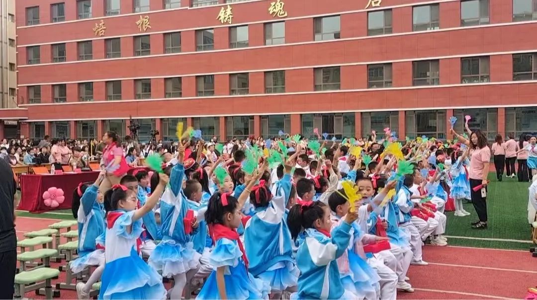 【儿童节】红领巾爱祖国——白银区工农路小学举行“六一”合唱比赛 第18张 【儿童节】红领巾爱祖国——白银区工农路小学举行“六一”合唱比赛 第18张