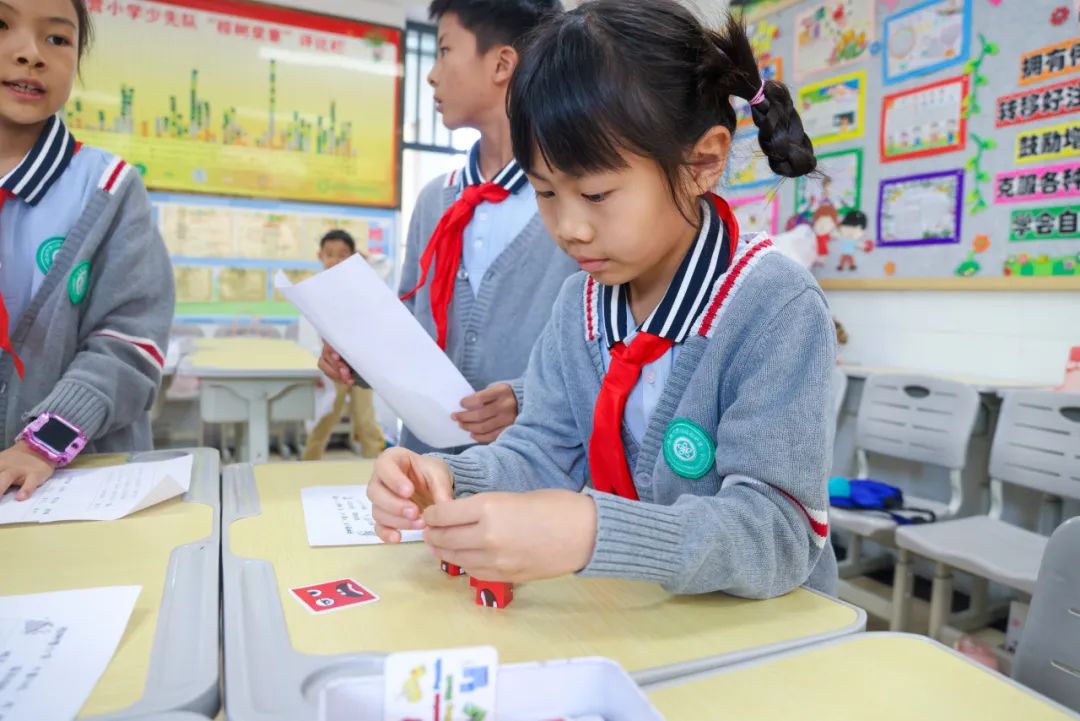“红领巾 爱祖国”| 棕树营小学2024年“红领巾心向党 在阳光下成长”欢庆“六一”主题队日暨新队员入队仪式活动圆满举行 第103张 “红领巾 爱祖国”| 棕树营小学2024年“红领巾心向党 在阳光下成长”欢庆“六一”主题队日暨新队员入队仪式活动圆满举行 第103张