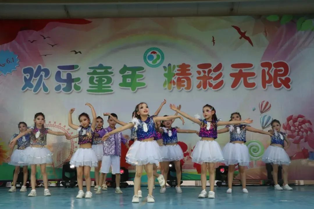 【三中三小教育集团】五家渠第三小学“红领巾爱祖国”庆六一芦笛校园艺术节文艺演出 第61张 【三中三小教育集团】五家渠第三小学“红领巾爱祖国”庆六一芦笛校园艺术节文艺演出 第61张