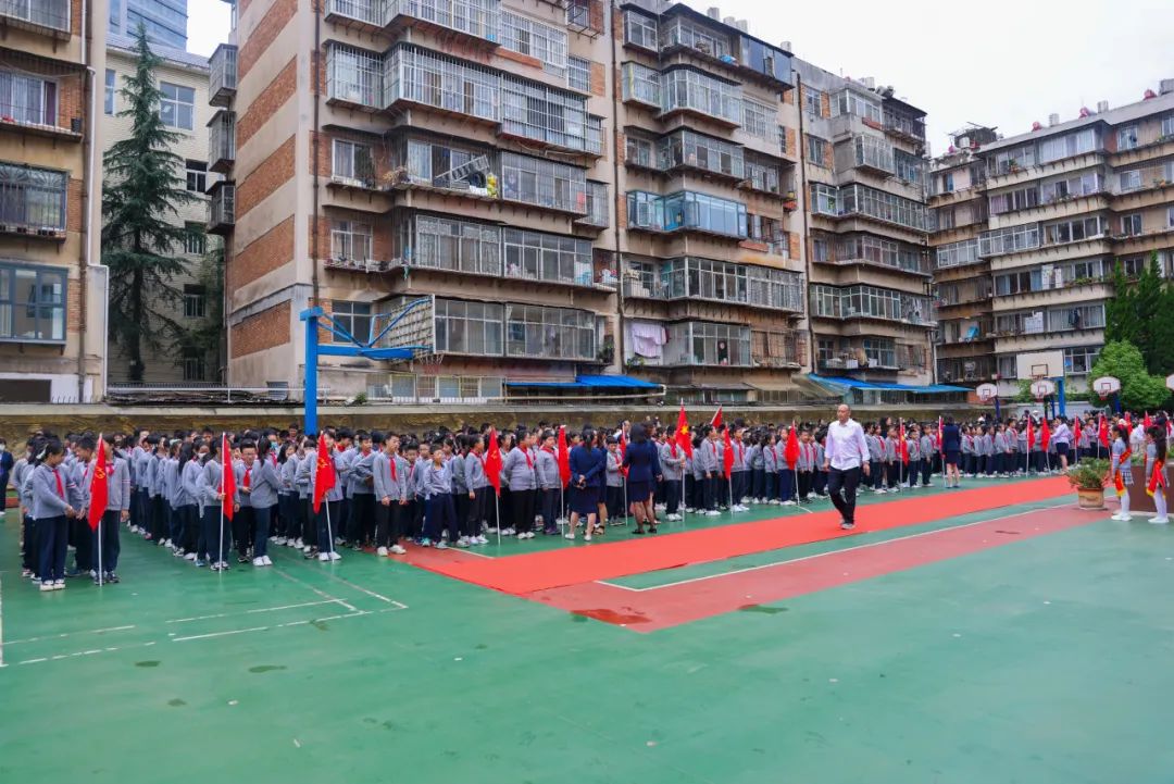 “红领巾 爱祖国”| 棕树营小学2024年“红领巾心向党 在阳光下成长”欢庆“六一”主题队日暨新队员入队仪式活动圆满举行 第13张 “红领巾 爱祖国”| 棕树营小学2024年“红领巾心向党 在阳光下成长”欢庆“六一”主题队日暨新队员入队仪式活动圆满举行 第13张