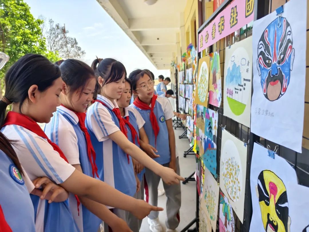 童心溢彩 笔墨生辉 ——东风小学少年宫庆六一书画社团展示 第21张 童心溢彩 笔墨生辉 ——东风小学少年宫庆六一书画社团展示 第21张