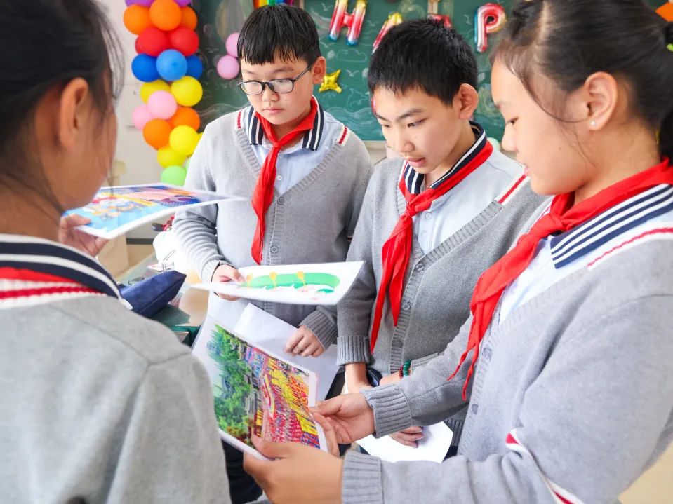 “红领巾 爱祖国”| 棕树营小学2024年“红领巾心向党 在阳光下成长”欢庆“六一”主题队日暨新队员入队仪式活动圆满举行 第162张 “红领巾 爱祖国”| 棕树营小学2024年“红领巾心向党 在阳光下成长”欢庆“六一”主题队日暨新队员入队仪式活动圆满举行 第162张