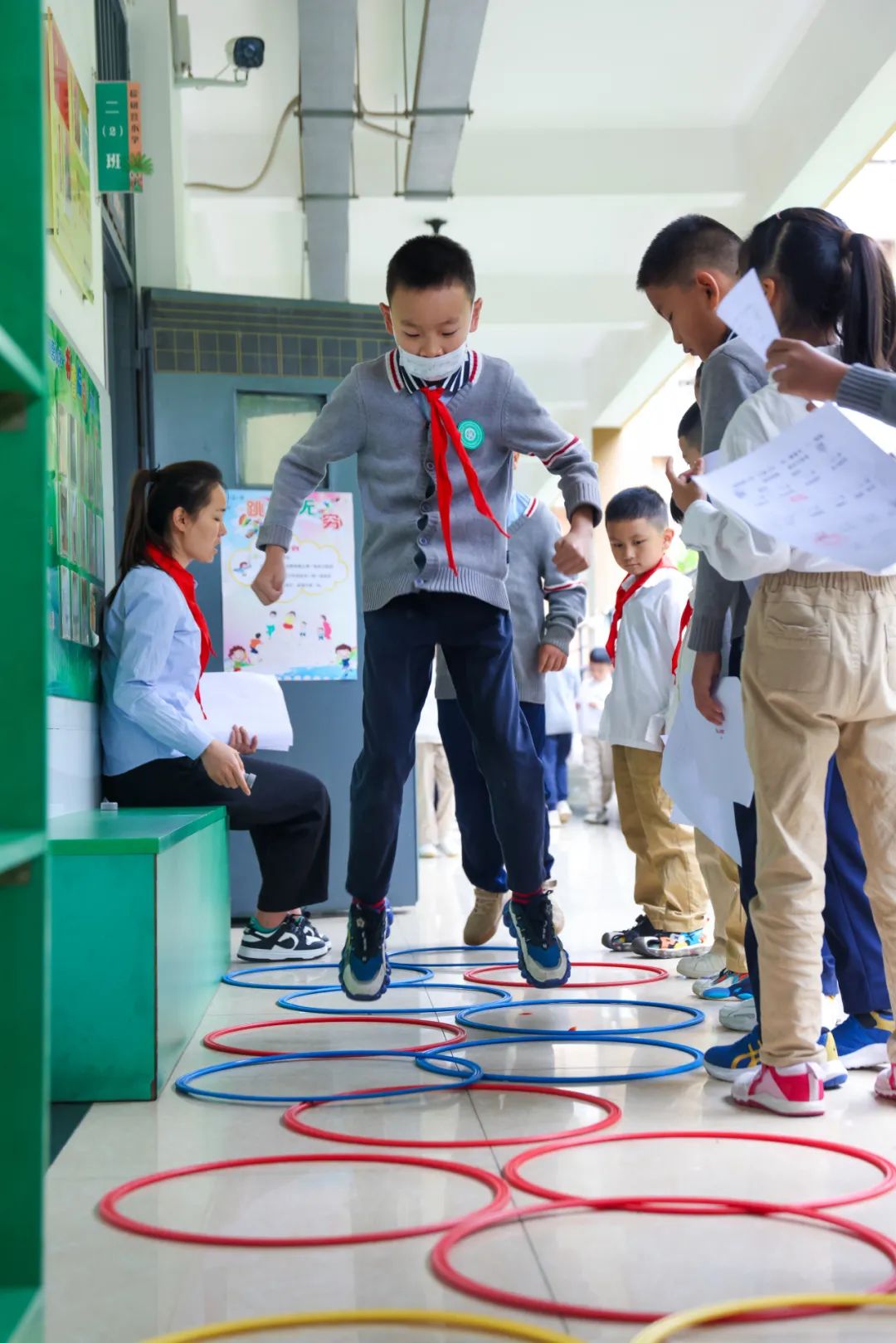 “红领巾 爱祖国”| 棕树营小学2024年“红领巾心向党 在阳光下成长”欢庆“六一”主题队日暨新队员入队仪式活动圆满举行 第87张 “红领巾 爱祖国”| 棕树营小学2024年“红领巾心向党 在阳光下成长”欢庆“六一”主题队日暨新队员入队仪式活动圆满举行 第87张