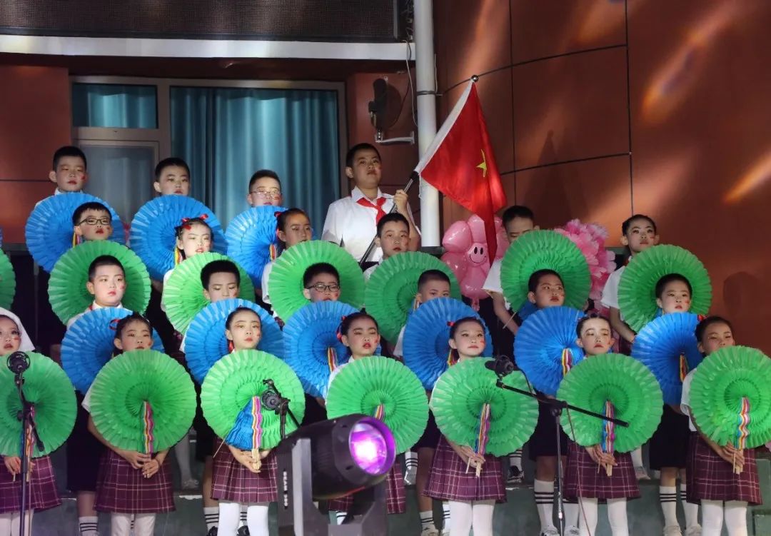 【儿童节】红领巾爱祖国——白银区工农路小学举行“六一”合唱比赛 第34张