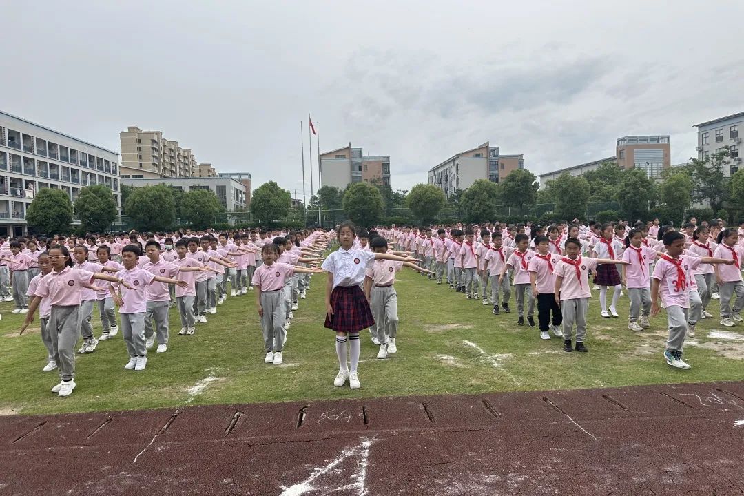 义亭小学举行2024年春季田径运动会 第17张