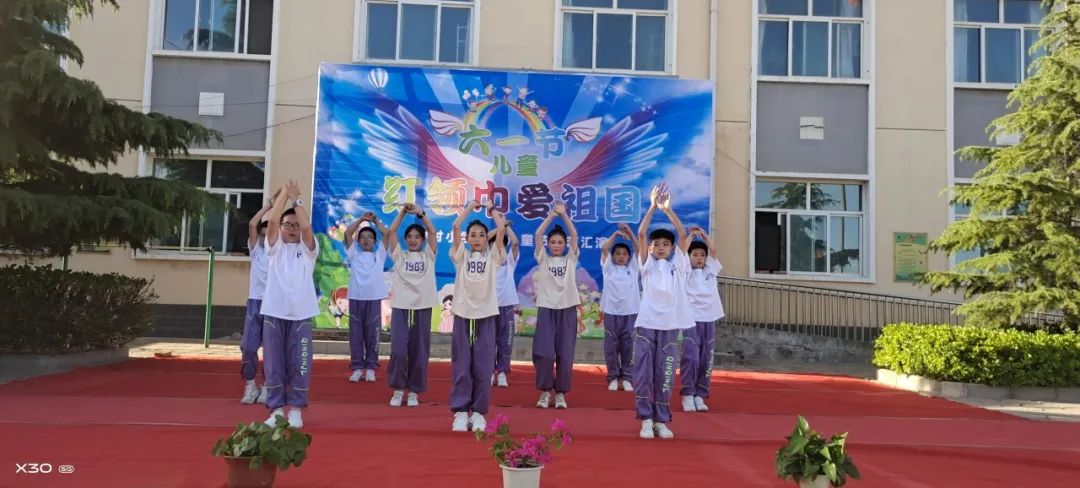 "红领巾 爱祖国"——中村小学六一儿童节文艺汇演 第18张 "红领巾 爱祖国"——中村小学六一儿童节文艺汇演 第18张
