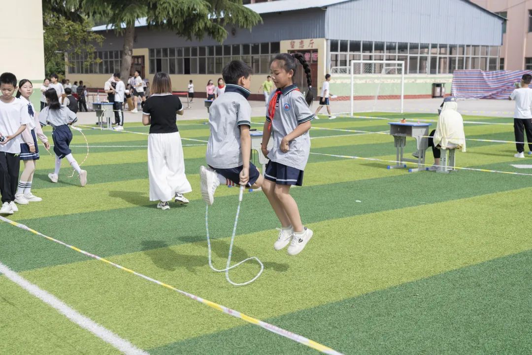 红领巾爱祖国 萌娃闯关过六一——临晋小学“庆六一”主题汇演暨综合实践活动纪实 第88张