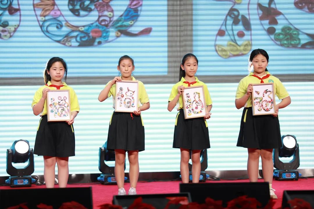 和美·绽放——安定镇中心小学“六一”儿童节庆祝活动暨校园艺术节 第6张 和美·绽放——安定镇中心小学“六一”儿童节庆祝活动暨校园艺术节 第6张