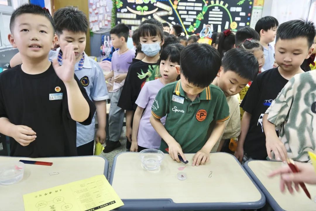 亦玩亦学,欢庆六一——水头镇实验小学六一游园暨项目学评活动 第36张 亦玩亦学,欢庆六一——水头镇实验小学六一游园暨项目学评活动 第36张