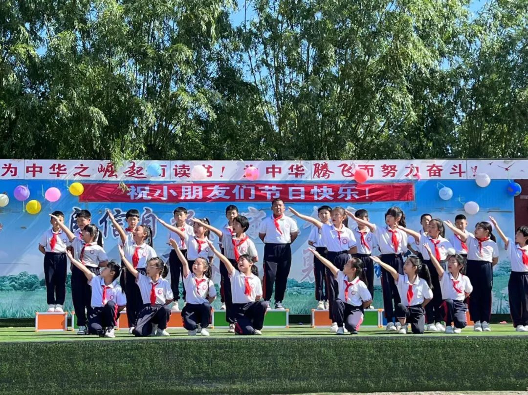 “保持童真,天天开心”赵各庄小学第十四周工作总结 第15张 “保持童真,天天开心”赵各庄小学第十四周工作总结 第15张