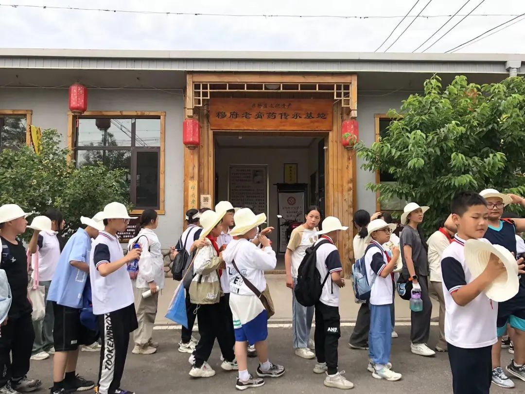 山西太原杏花岭区享堂西街小学探非遗庆“六一” 第5张 山西太原杏花岭区享堂西街小学探非遗庆“六一” 第5张