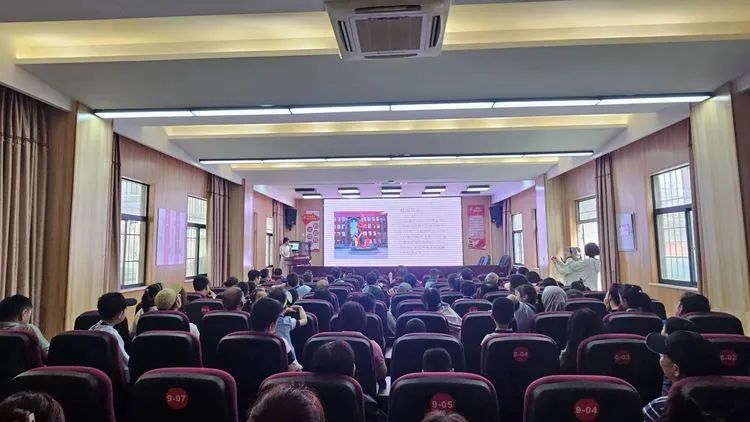 走进小学 体验成长——西安市第三保育院组织大班幼儿参观洒金桥小学 第2张