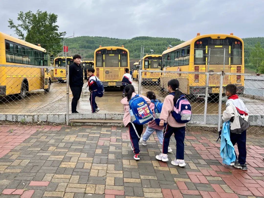 罗子沟镇中心小学校5月27日-5月31日简报 第42张