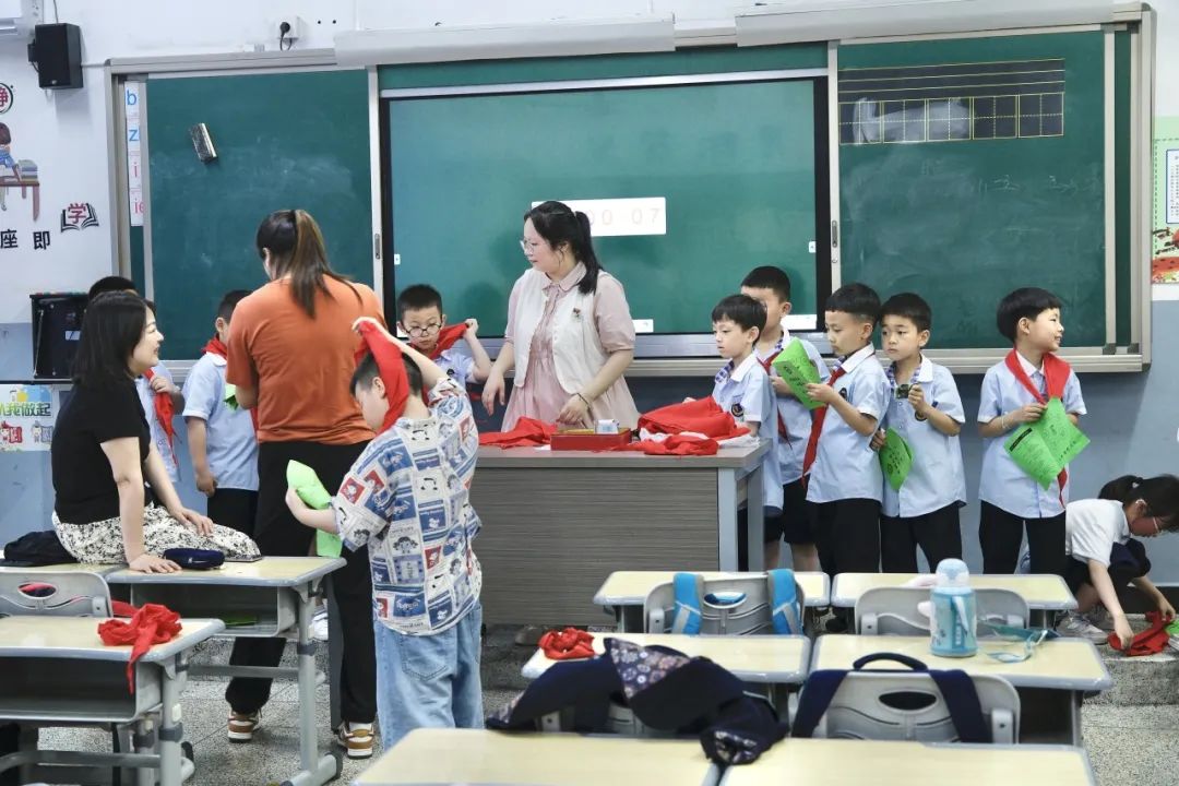 亦玩亦学,欢庆六一——水头镇实验小学六一游园暨项目学评活动 第50张 亦玩亦学,欢庆六一——水头镇实验小学六一游园暨项目学评活动 第50张