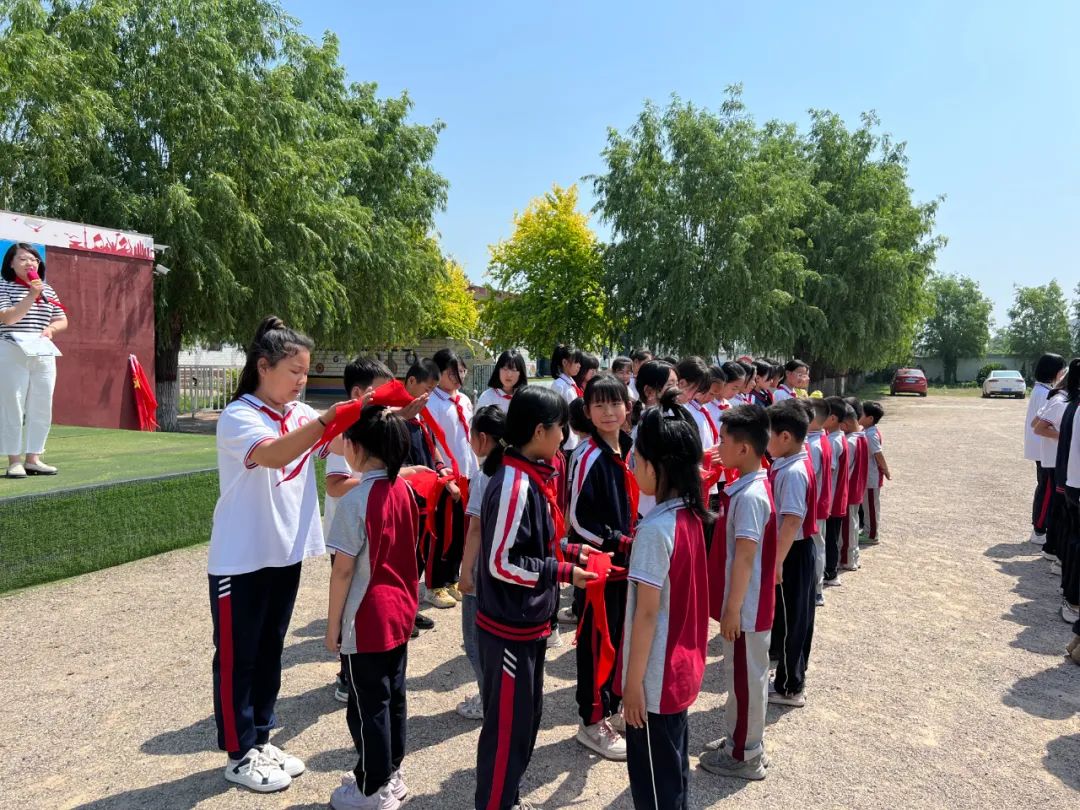 “保持童真,天天开心”赵各庄小学第十四周工作总结 第5张 “保持童真,天天开心”赵各庄小学第十四周工作总结 第5张