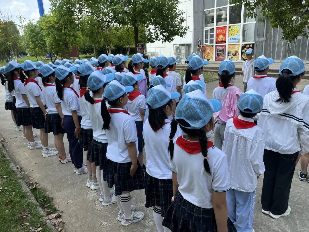 贵池区百荷小学五年级传统文化及军事拓展研学实践教育活动 第14张 贵池区百荷小学五年级传统文化及军事拓展研学实践教育活动 第14张