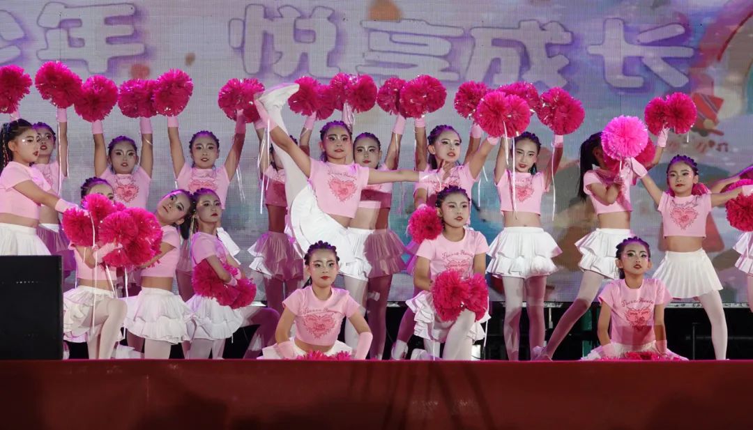 红领巾爱祖国 | 忻州市长征小学西校区举行2024年“童心萌动 乐享六一”庆六一文艺汇演 第22张
