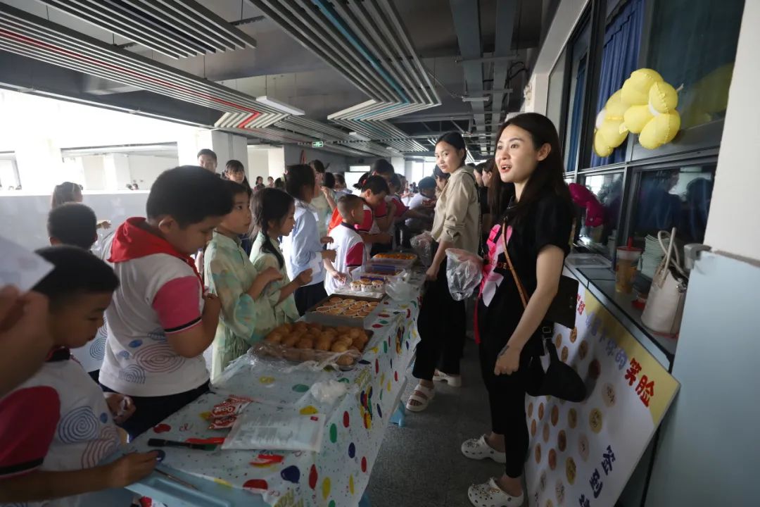 【两江德育·少先队活动】两江小学2024年“童心盛宴 欢乐六一”儿童节系列活动 第95张 【两江德育·少先队活动】两江小学2024年“童心盛宴 欢乐六一”儿童节系列活动 第95张