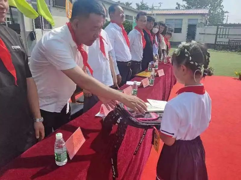 唱响童年 快乐成长—桥北街第二小学2024庆六一活动总结 第13张 唱响童年 快乐成长—桥北街第二小学2024庆六一活动总结 第13张
