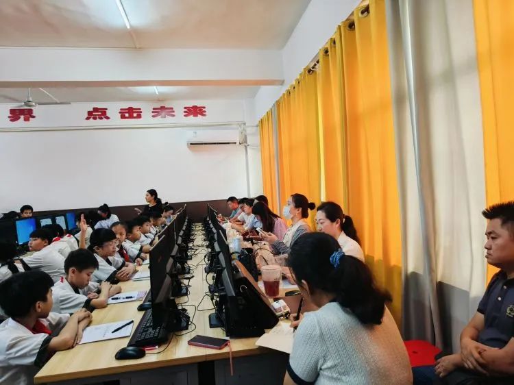 聚焦信息科技,我们扬帆起航——海口市小学信息科技教学观摩及培训活动在海口市第二十七小学教育集团永兴中心小学圆满落幕 第9张