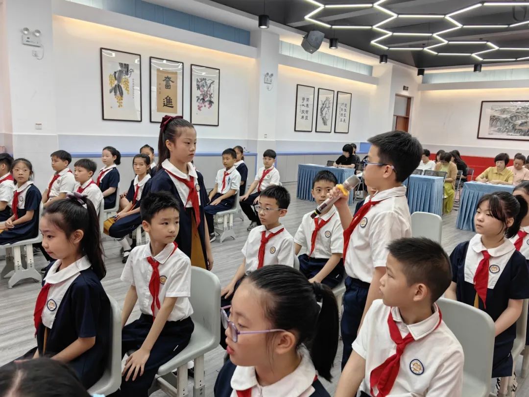 红领巾爱祖国 争做新时代好队员——龙泰小学举行2024年一年级新队员入队暨中队活动课系列活动 第52张 红领巾爱祖国 争做新时代好队员——龙泰小学举行2024年一年级新队员入队暨中队活动课系列活动 第52张