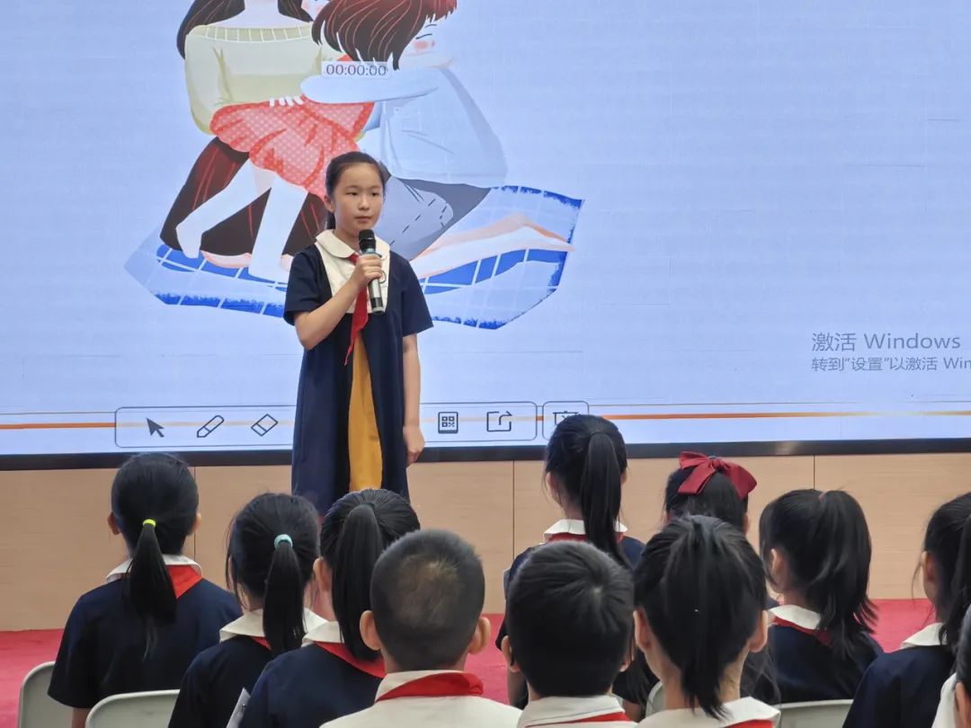红领巾爱祖国 争做新时代好队员——龙泰小学举行2024年一年级新队员入队暨中队活动课系列活动 第50张 红领巾爱祖国 争做新时代好队员——龙泰小学举行2024年一年级新队员入队暨中队活动课系列活动 第50张
