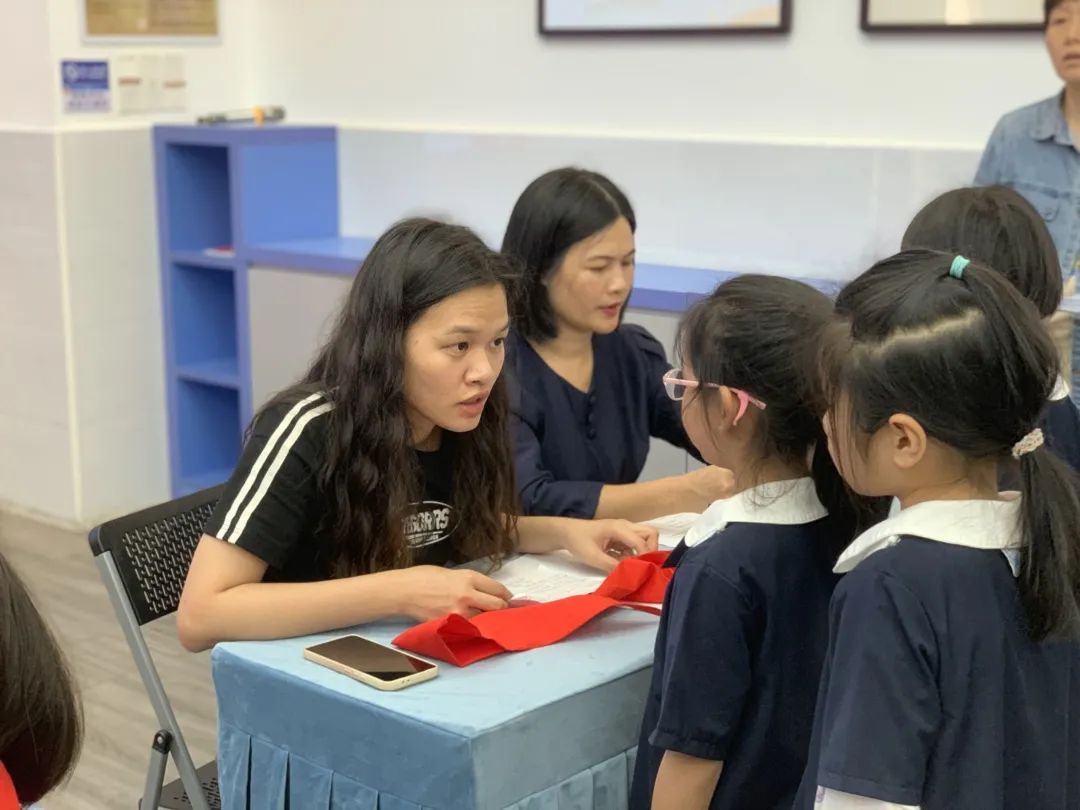 红领巾爱祖国 争做新时代好队员——龙泰小学举行2024年一年级新队员入队暨中队活动课系列活动 第17张 红领巾爱祖国 争做新时代好队员——龙泰小学举行2024年一年级新队员入队暨中队活动课系列活动 第17张