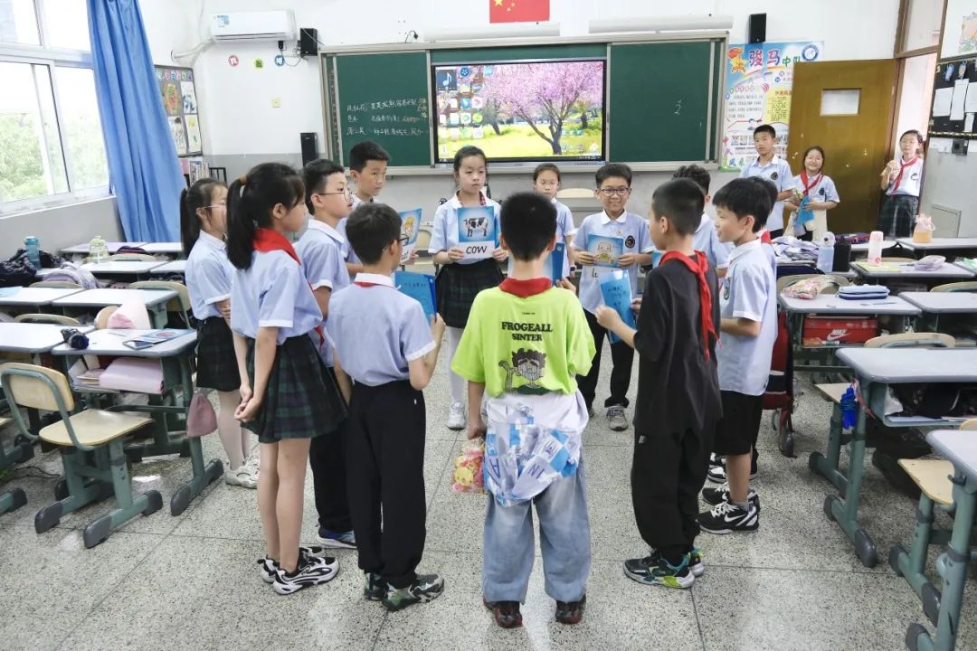 亦玩亦学,欢庆六一——水头镇实验小学六一游园暨项目学评活动 第29张 亦玩亦学,欢庆六一——水头镇实验小学六一游园暨项目学评活动 第29张