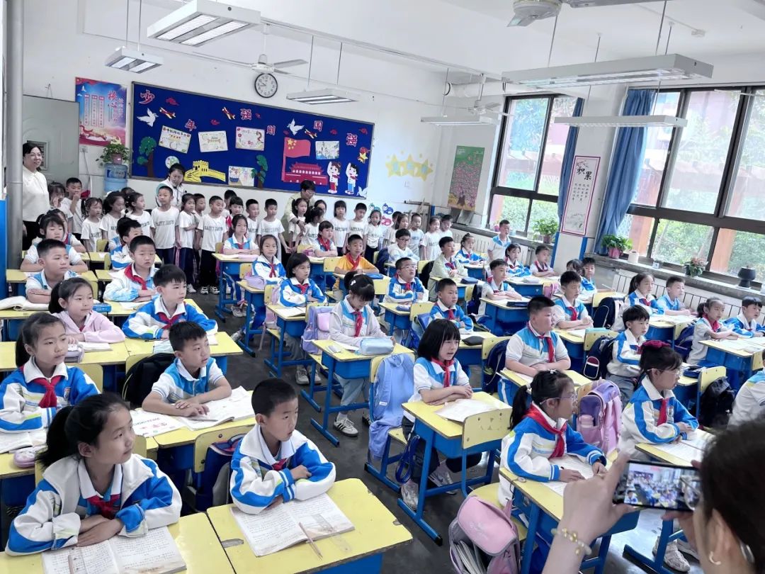 小学零距离  成长初体验 ——阎良区第一幼儿园大班幼儿参观小学纪实 第47张
