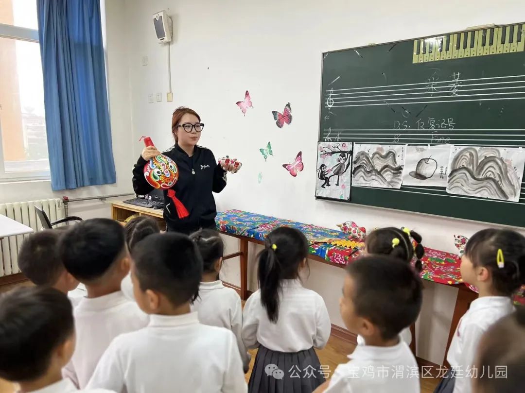 小学初体验 衔接助成长——宝鸡市渭滨区龙廷幼儿园参观小学活动 第32张 小学初体验 衔接助成长——宝鸡市渭滨区龙廷幼儿园参观小学活动 第32张