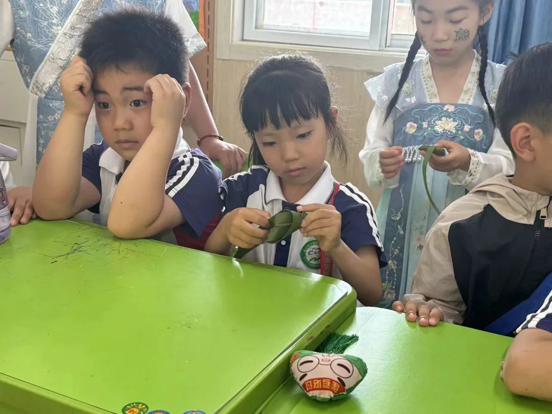 【幼小衔接】初探小学 “幼”见成长——下淀中心幼儿园大班参观小学活动 第52张